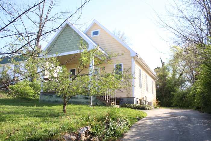 1912 Luttrell St - Photo 3 of 27