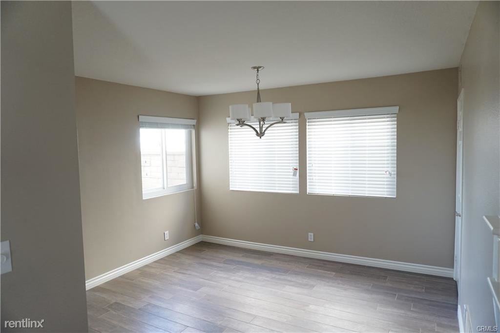 25265 Fairgreen - Photo 2 of 23