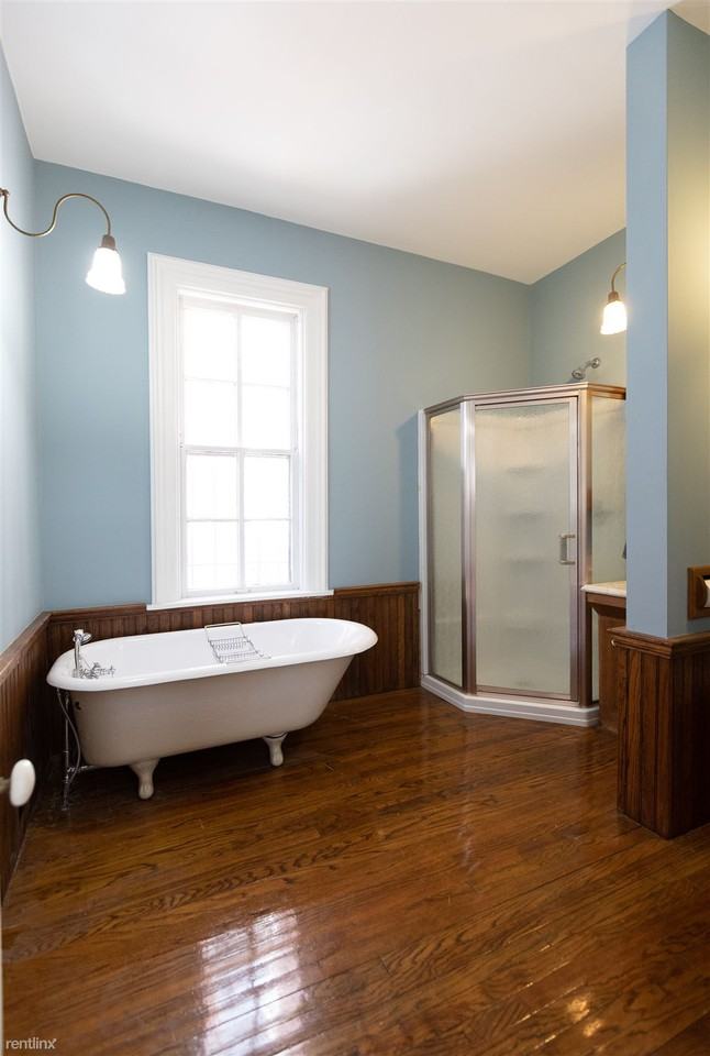 2245 Wabash St - Photo 2 of 10