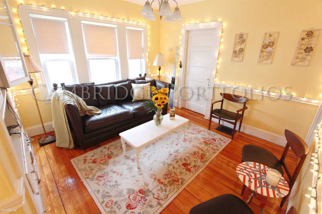 86 Newbury St