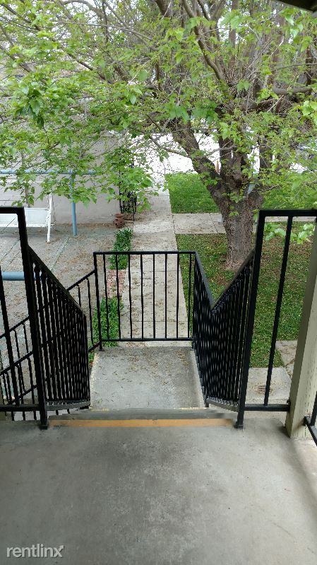 4554 63rd St - Photo 3 of 18