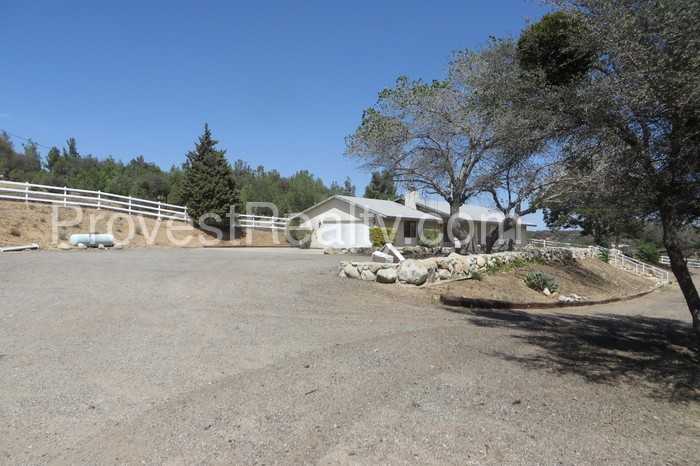 11122 Edgehill Rd - Photo 3 of 18