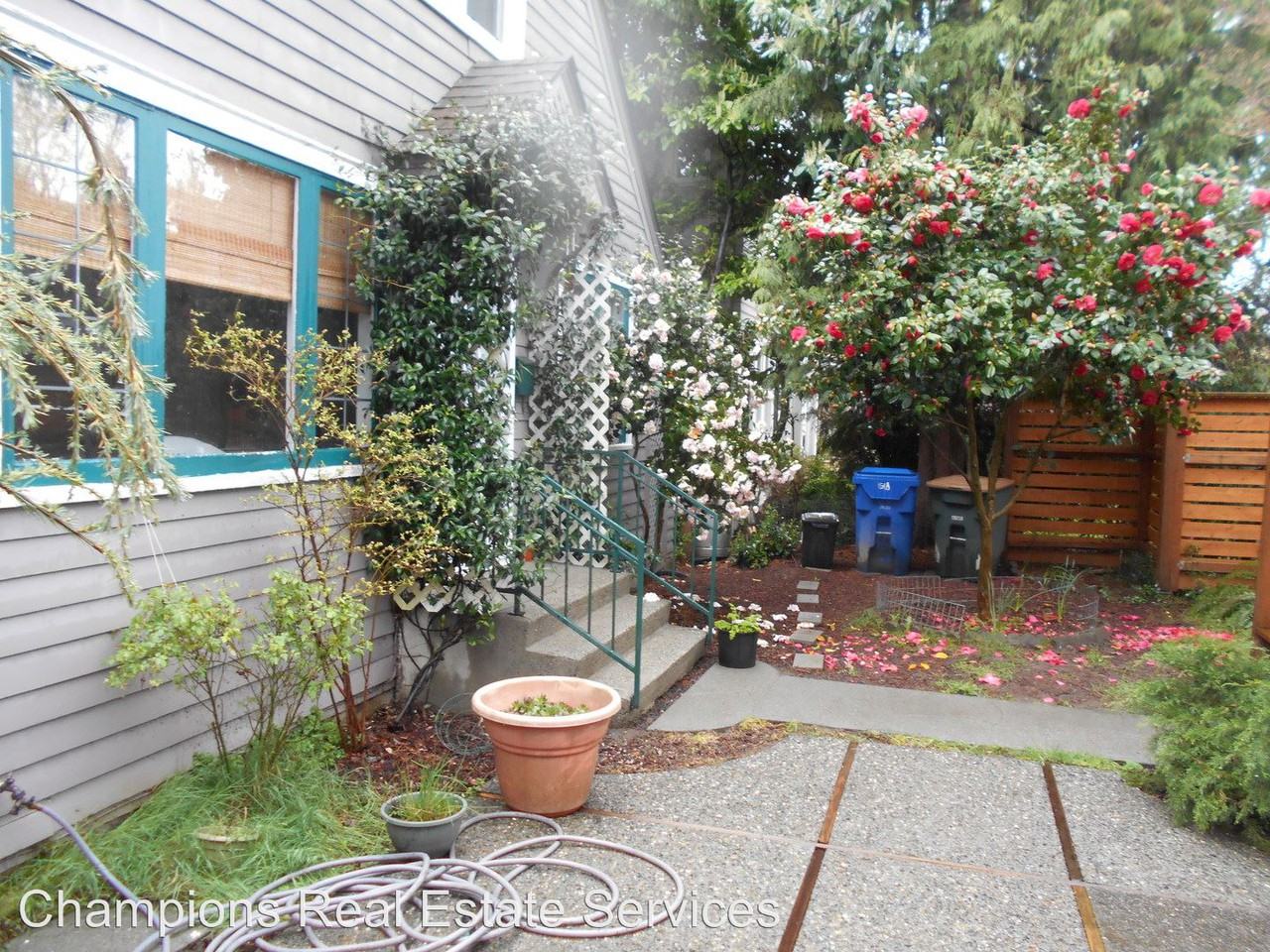 1518 McGilvra Blvd E - Photo 3 of 17