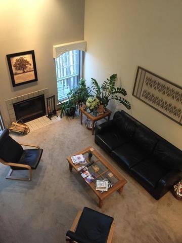 1665 Estate Cir - Photo 3 of 11