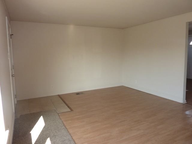 4622 W 90th Pl - Photo 3 of 7