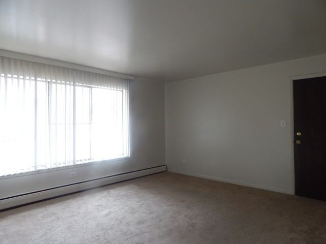 3642 147th St #2N - Photo 3 of 7