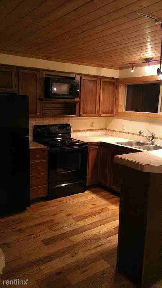 750 Powderhorn Ln - Photo 2 of 8