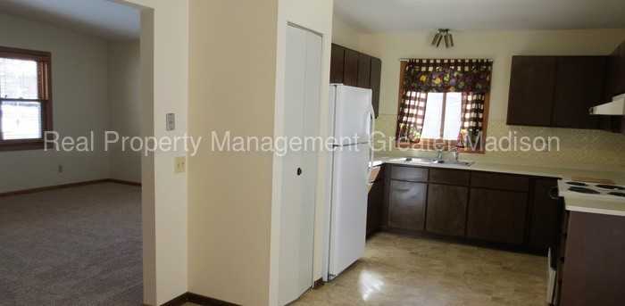 210 Bruns St - Photo 2 of 14