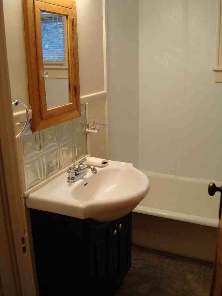 205 11th Rd - Photo 3 of 8