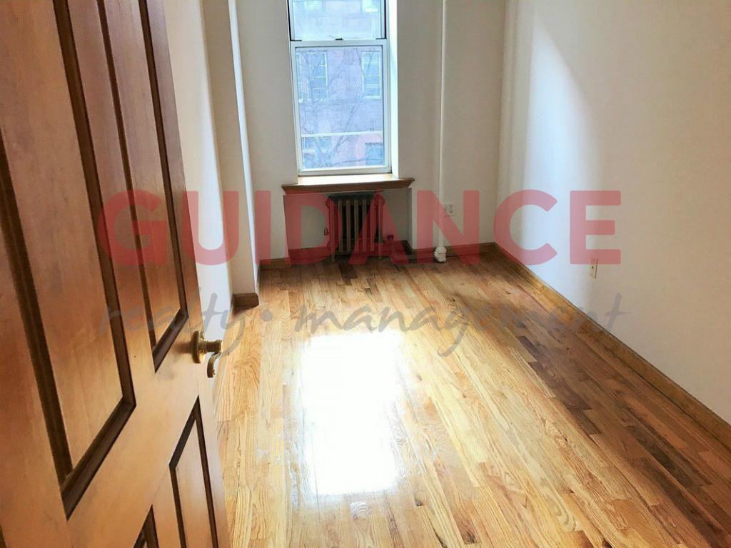 329 W 84th St #3A