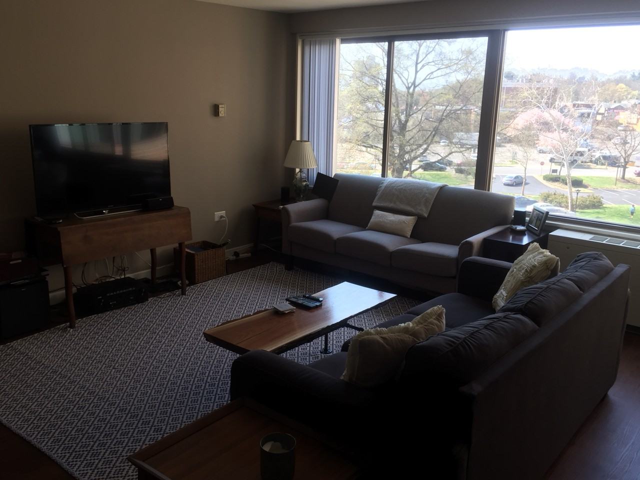 2000 South Eads Street - Photo 3 of 10