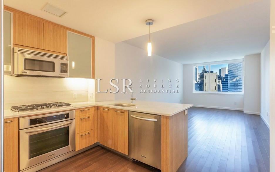 300 North End Ave #20B