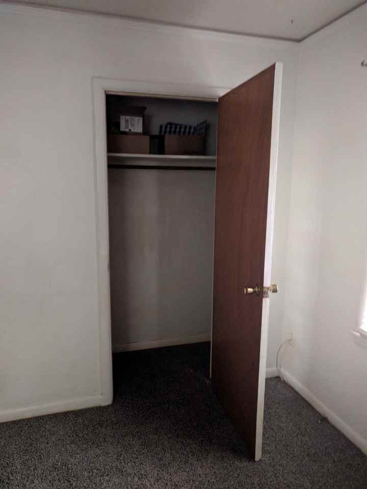 5525 Vienna Avenue - Photo 2 of 5