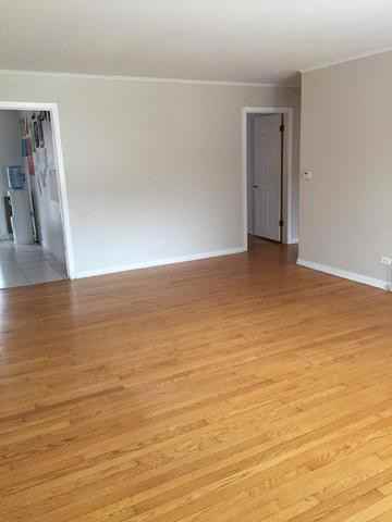 938 Hemlock St - Photo 3 of 6
