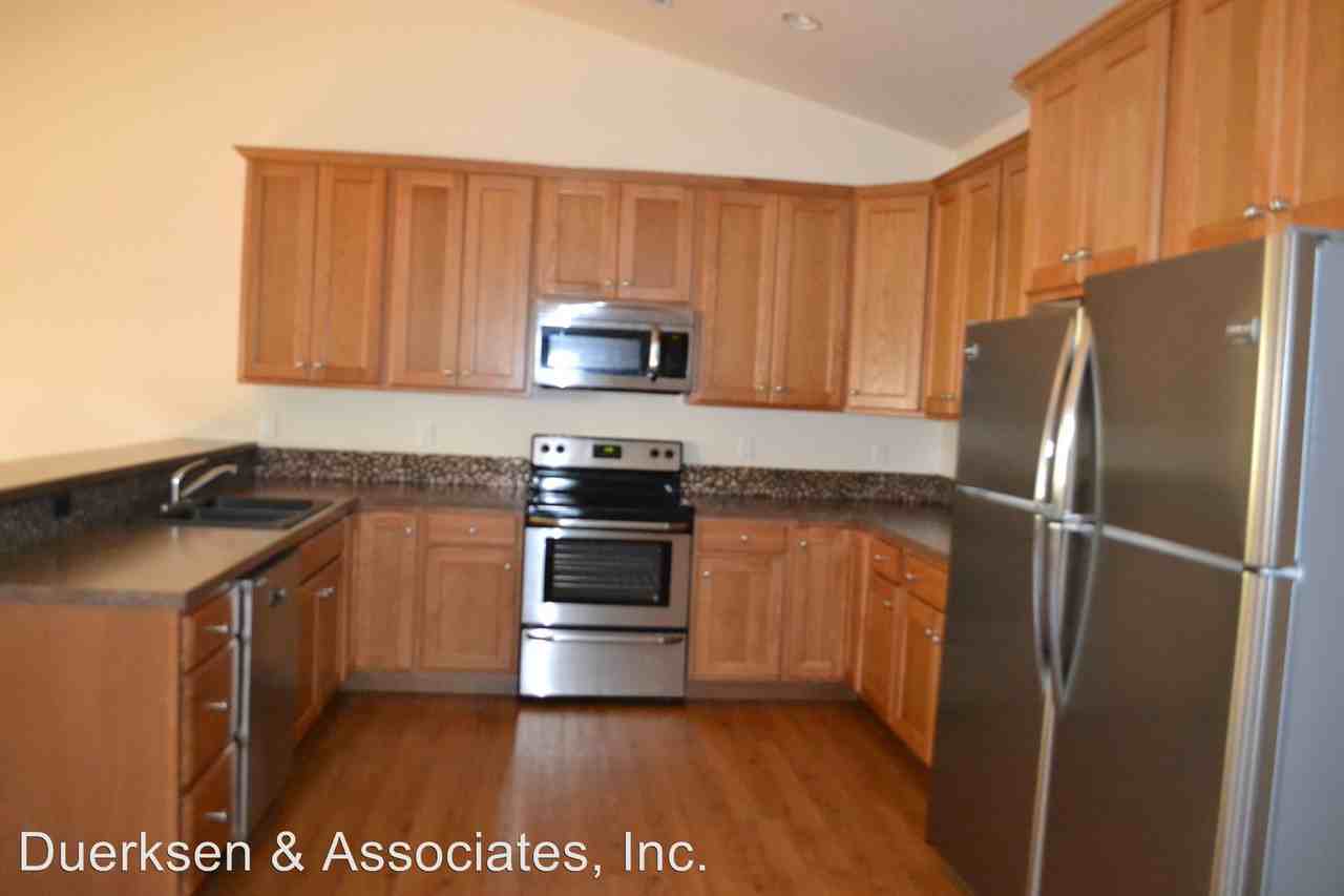 4012 SW Western Blvd - Photo 3 of 8