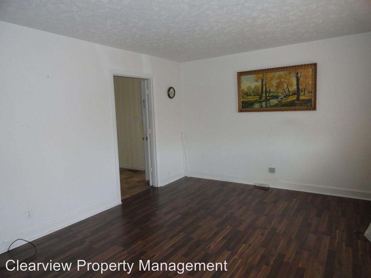 552 W McLean St - Photo 2 of 14