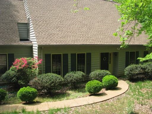 1205 Hunters Ridge Rd - Photo 2 of 12