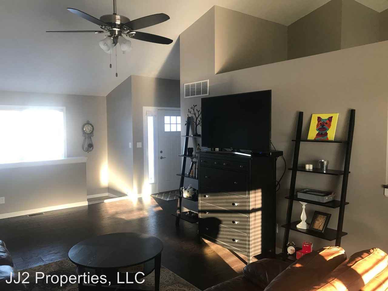 336 Pintail Dr - Photo 2 of 12