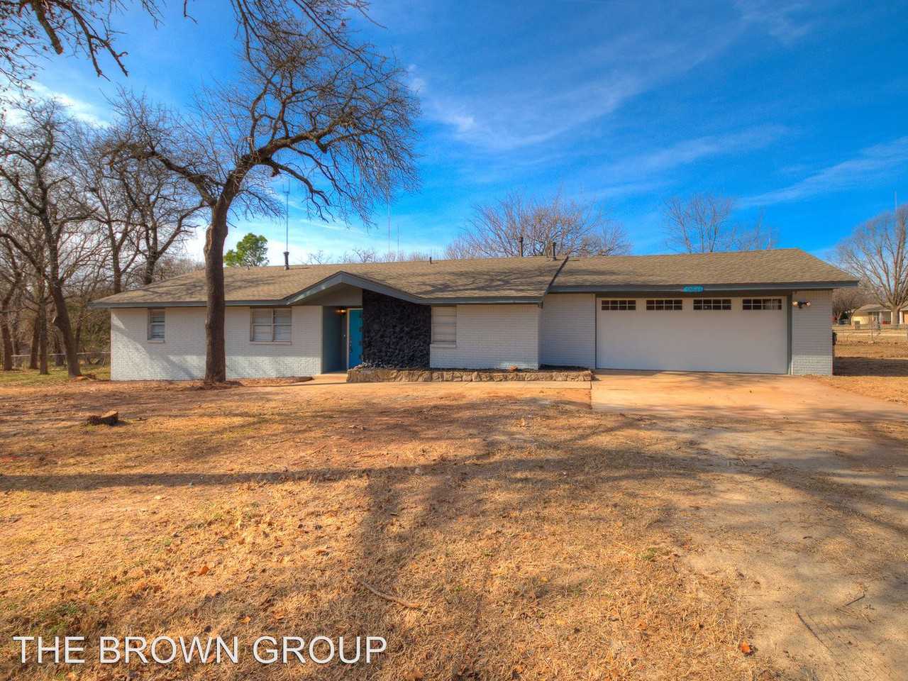 9641 Sandy Ln - Photo 3 of 41