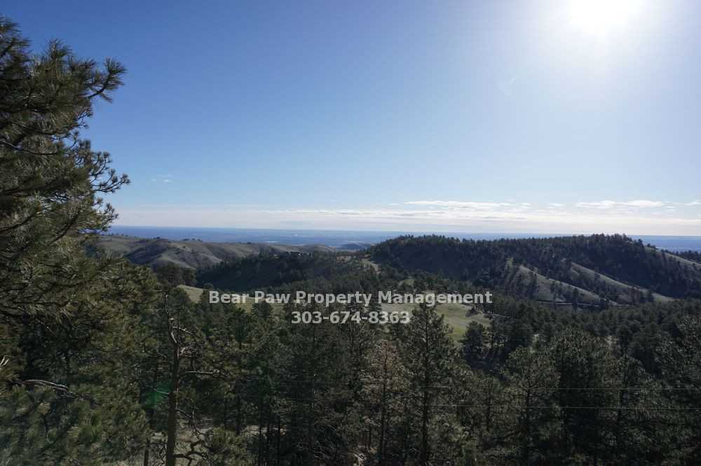 1530 S Lininger Dr - Photo 2 of 20