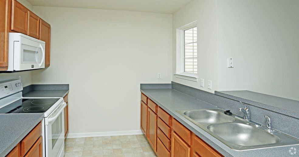 578 Napa Valley Dr - Photo 2 of 13