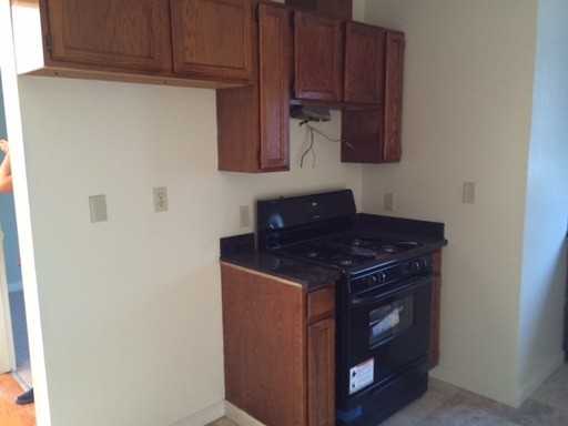 142 S 7th St - Photo 3 of 8