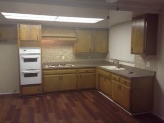 1720 Sharon Rd - Photo 2 of 5