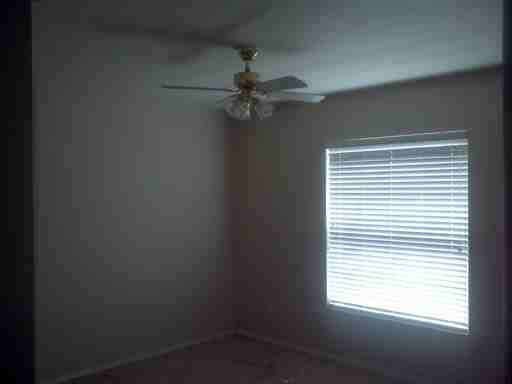 30813 Sonnet Glen Dr - Photo 3 of 8
