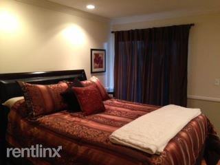 Stoneybrook Villas - Photo 2 of 15