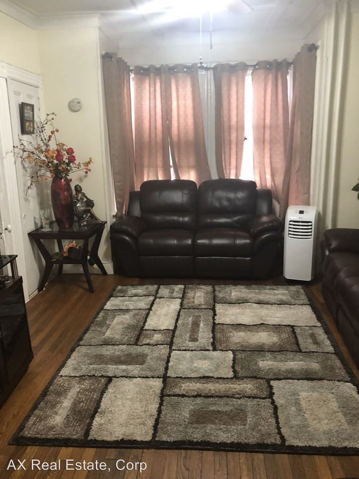 135 Theodore Fremd Ave - Photo 2 of 6