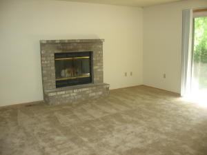 11805 NE 46th St - Photo 3 of 7