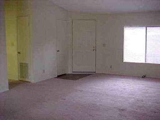 27534 Amethyst Way - Photo 2 of 11