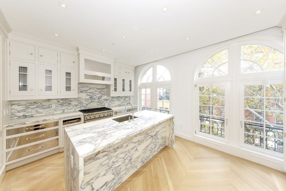 327 East 9th Street - Photo 2 of 43