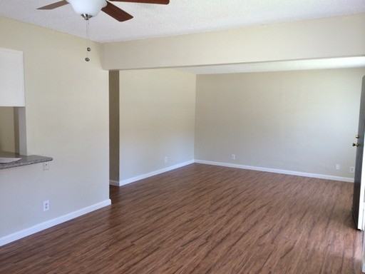 1525 Eleanor St - Photo 2 of 15