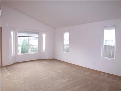 17667 Hamburg St SE - Photo 3 of 6