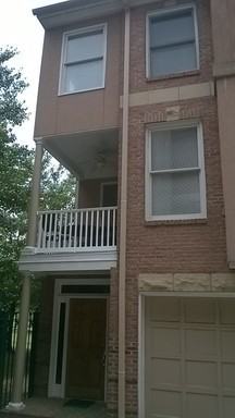 687 Bonaventure Ave NE - Photo 2 of 19