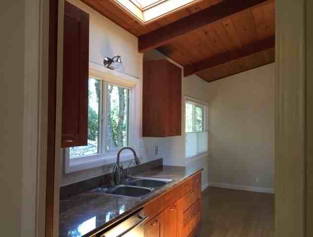 1005 Hawthorne Dr #1 - Photo 2 of 16