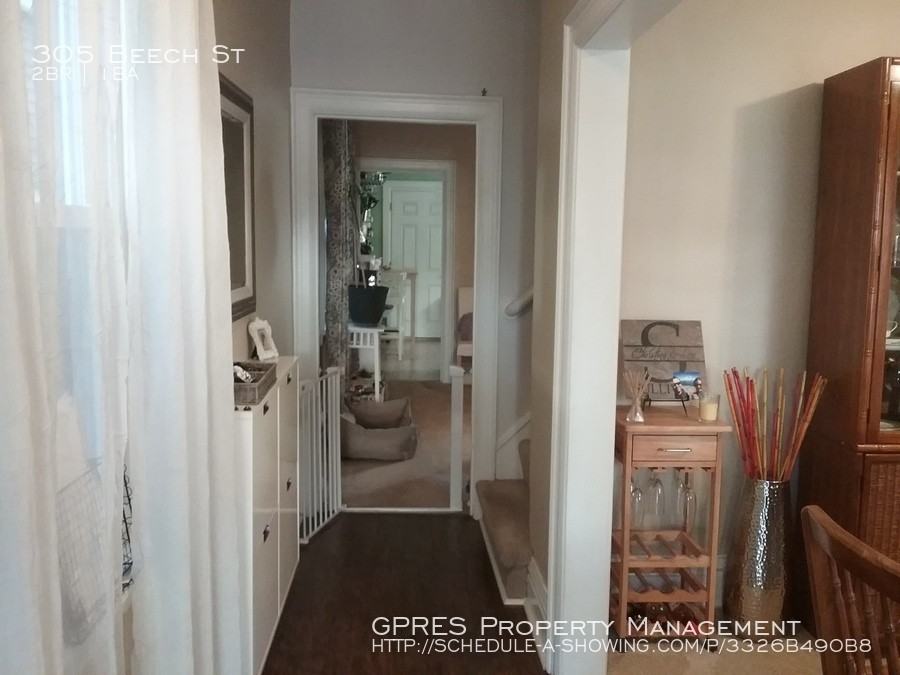 305 Beech St - Photo 2 of 21