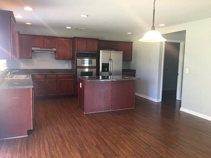 39 Sage Ct - Photo 2 of 15