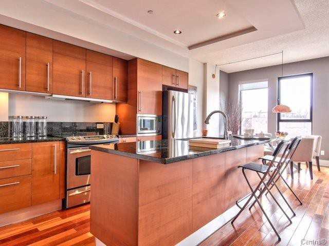 333 Rue Sherbrooke Est