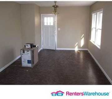 716 SW 35th St - Photo 2 of 4