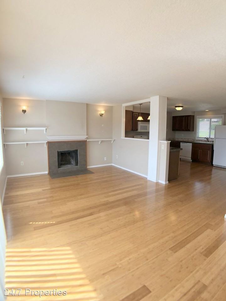 4323 Imperial Dr - Photo 3 of 12