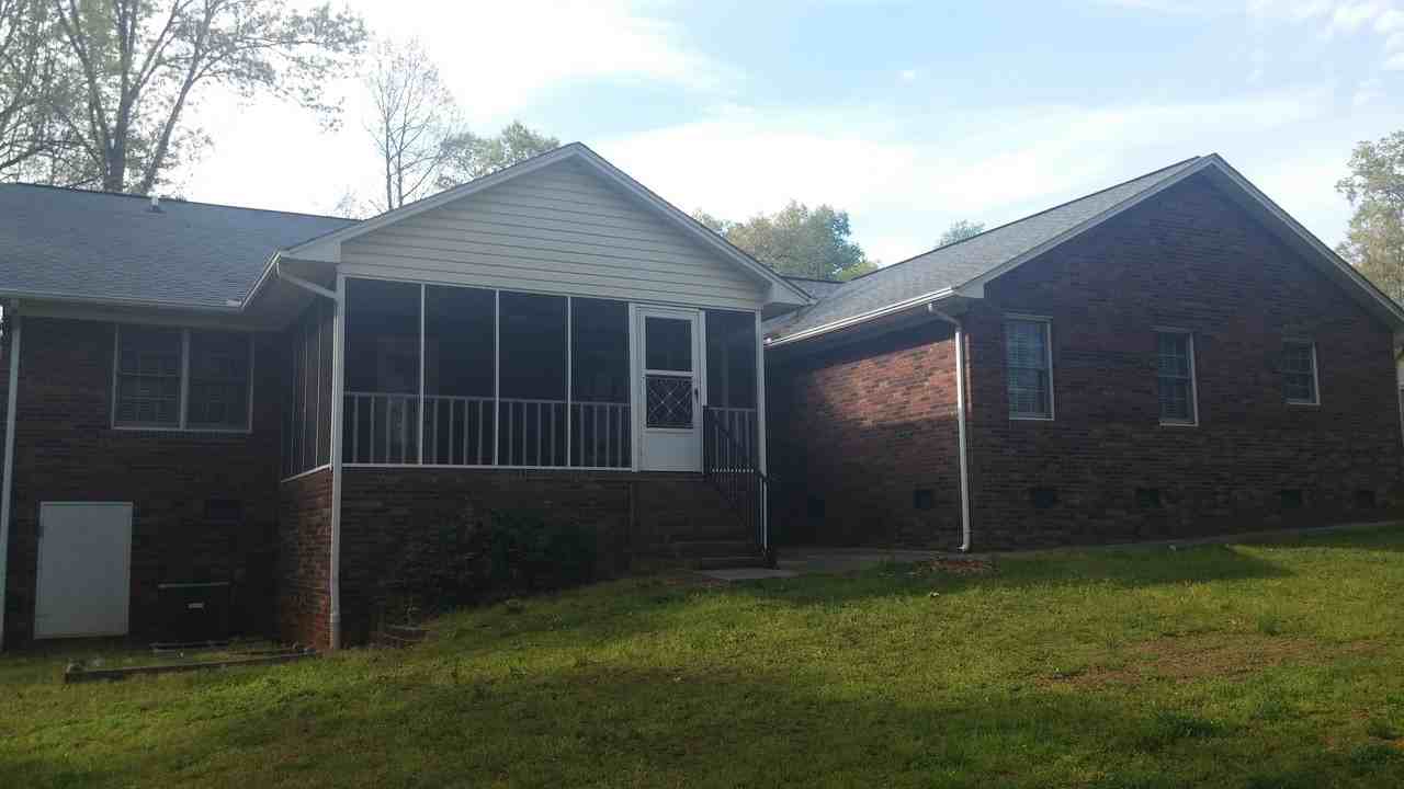 101 Albertville Ln - Photo 2 of 25