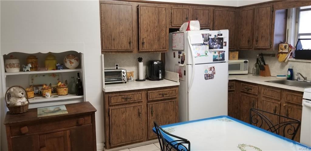 103 Woodland Ave #1 - Photo 3 of 15