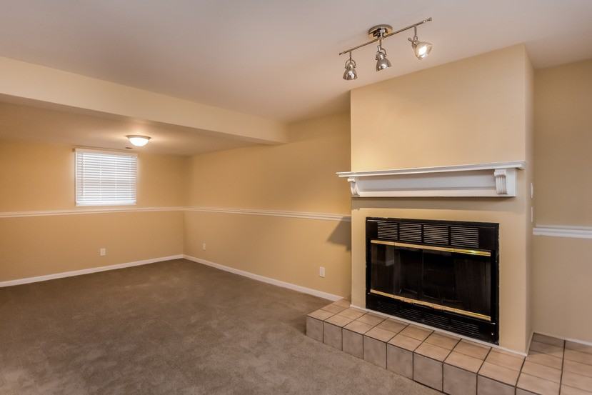 3714 Bergstrom St - Photo 2 of 15