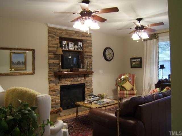 200 Fireweed Pl - Photo 2 of 8