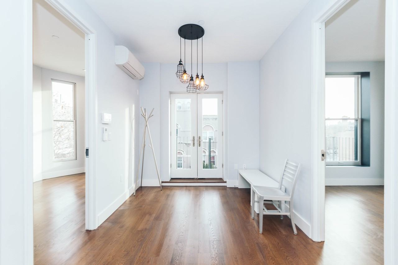 Tompkins Ave & Myrtle Ave