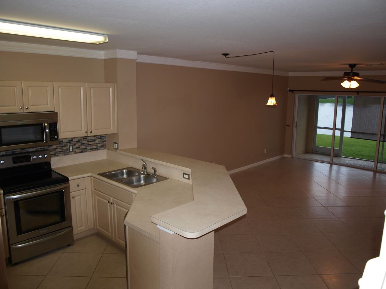 11752 Eros Rd - Photo 3 of 11