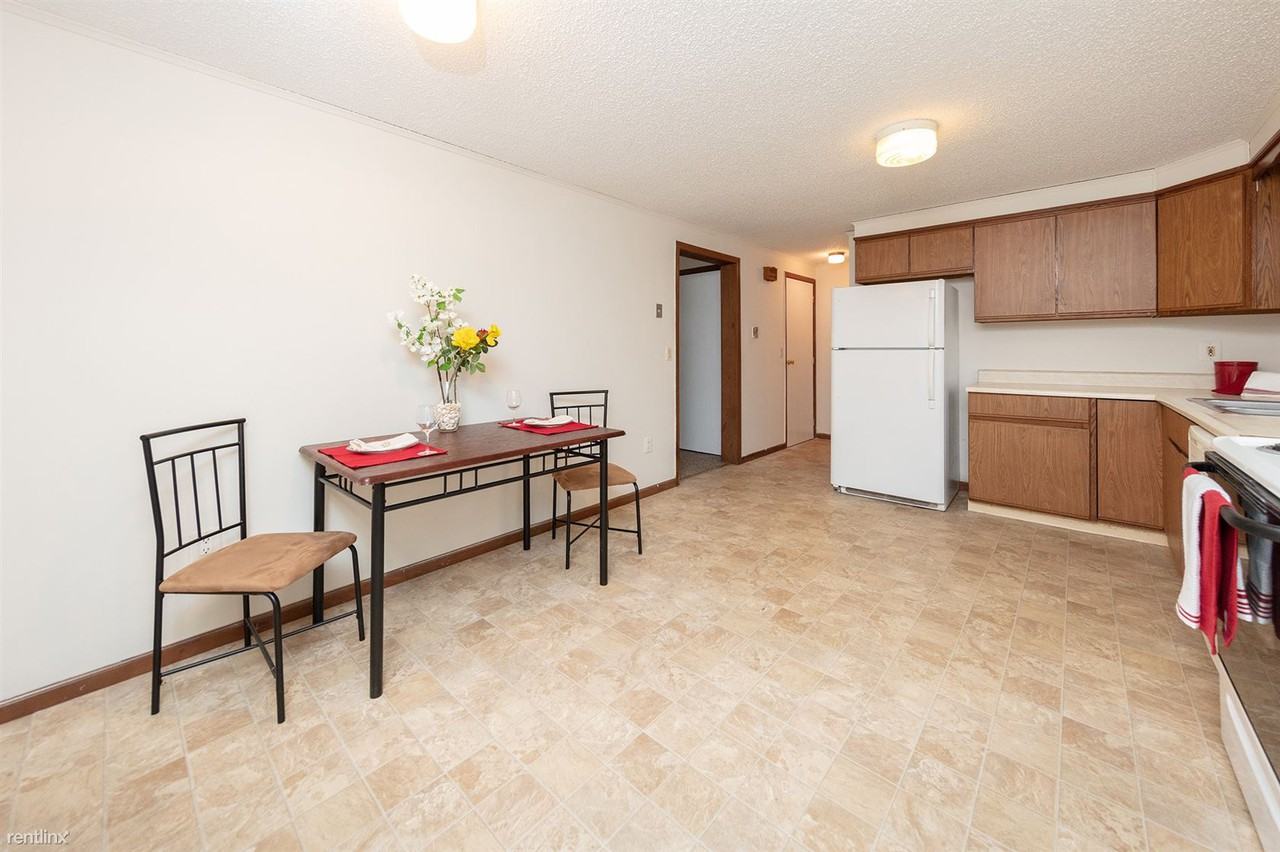 743 Stafford Rd - Photo 2 of 8