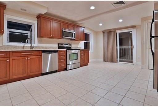 9 Park St #2 - Photo 3 of 18